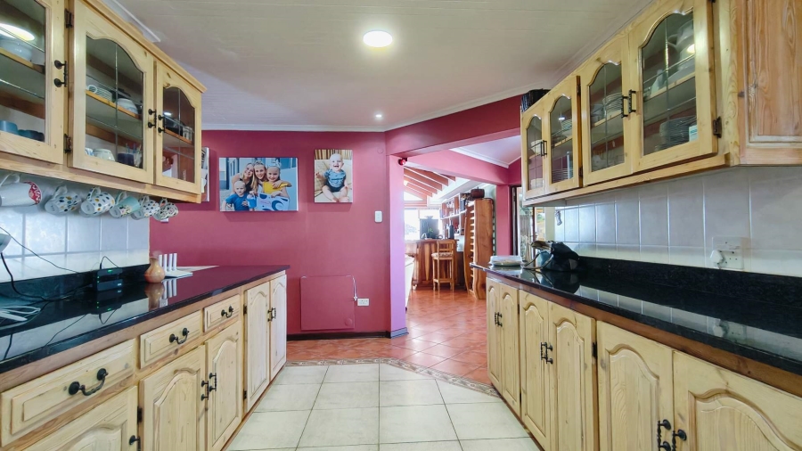 7 Bedroom Property for Sale in Bayview Western Cape